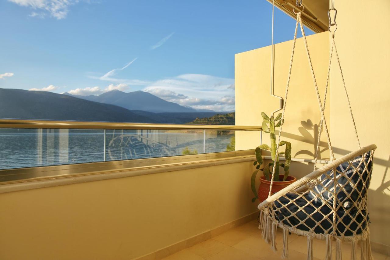 Boho Beach House In Itea-Delphi Екстериор снимка