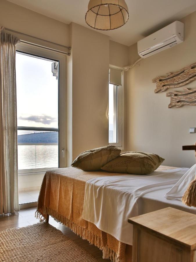 Boho Beach House In Itea-Delphi Екстериор снимка